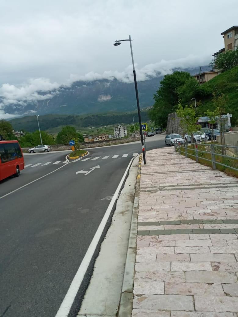 Relax Camping Gjirokastër Dış mekan fotoğraf