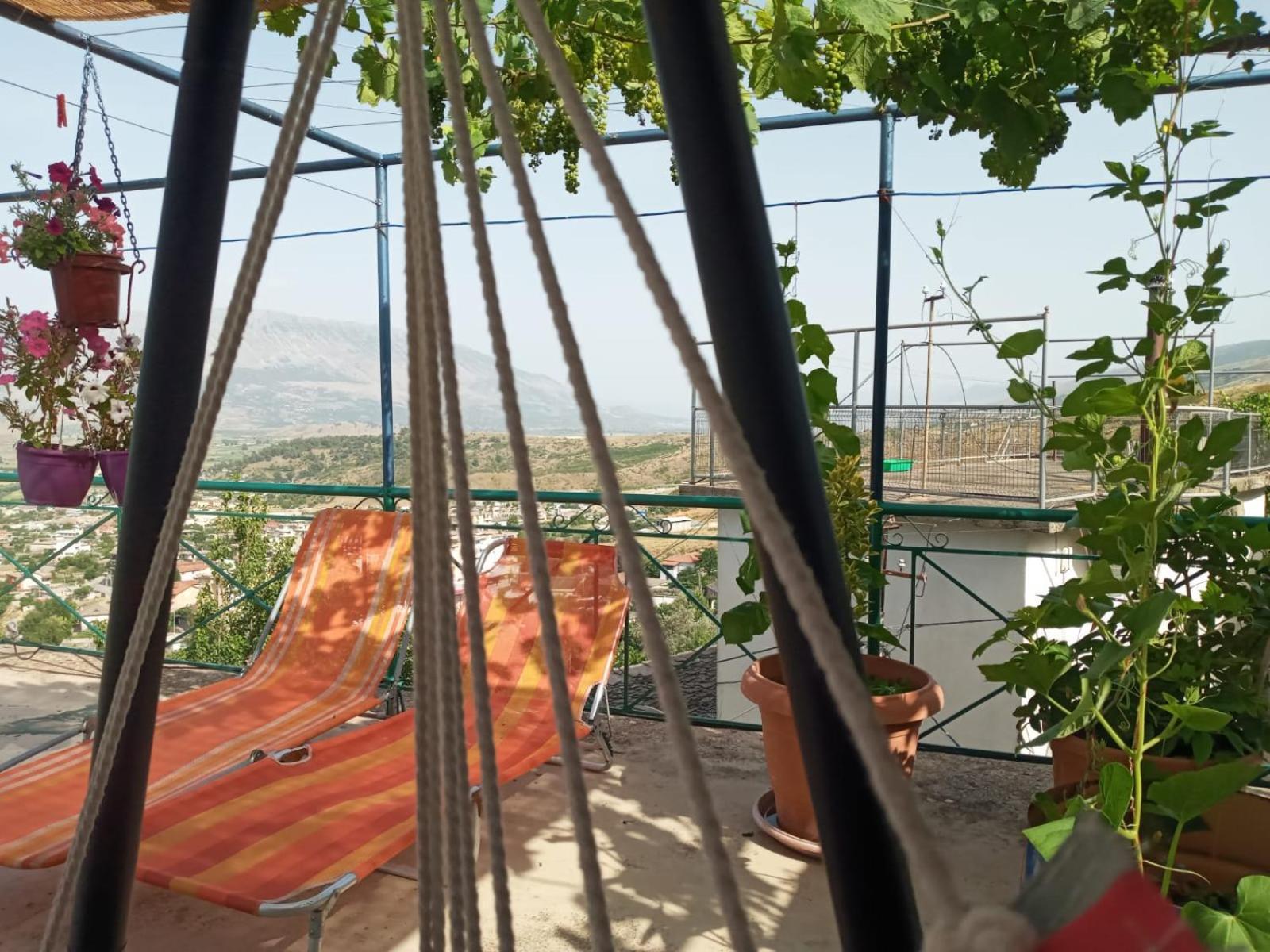 Relax Camping Gjirokastër Dış mekan fotoğraf